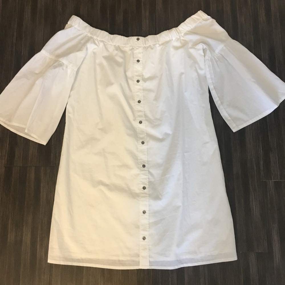 A&F off the shoulder tunic